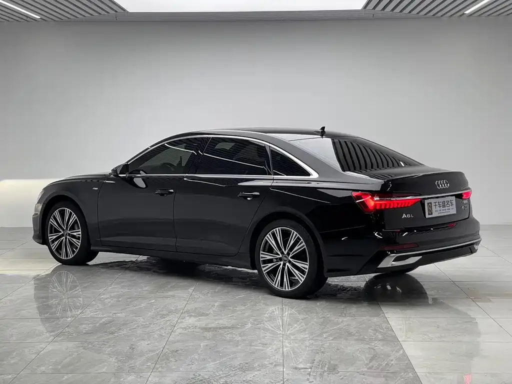 Audi A6L — фото 4