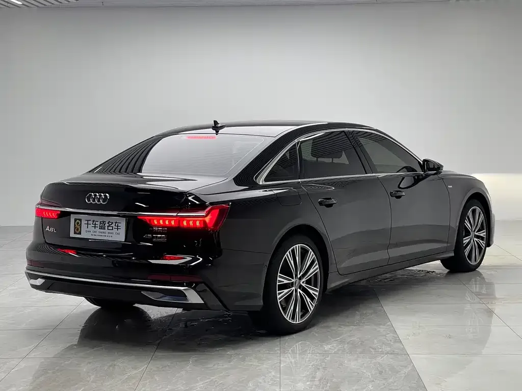 Audi A6L — фото 6