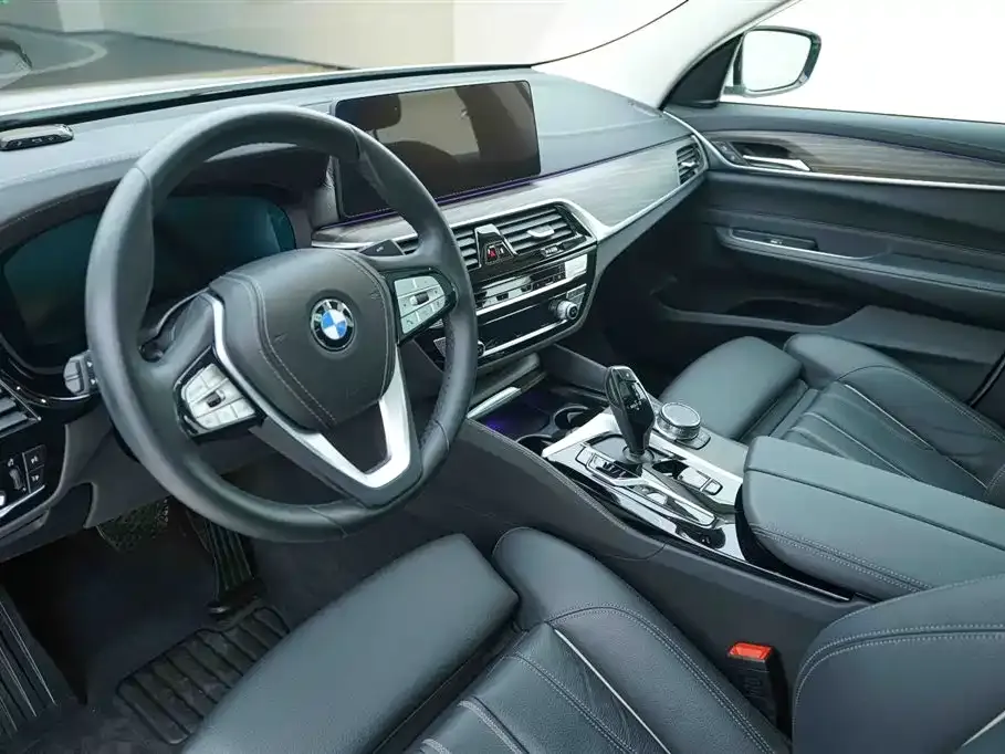 BMW 6 Series GT — фото 10