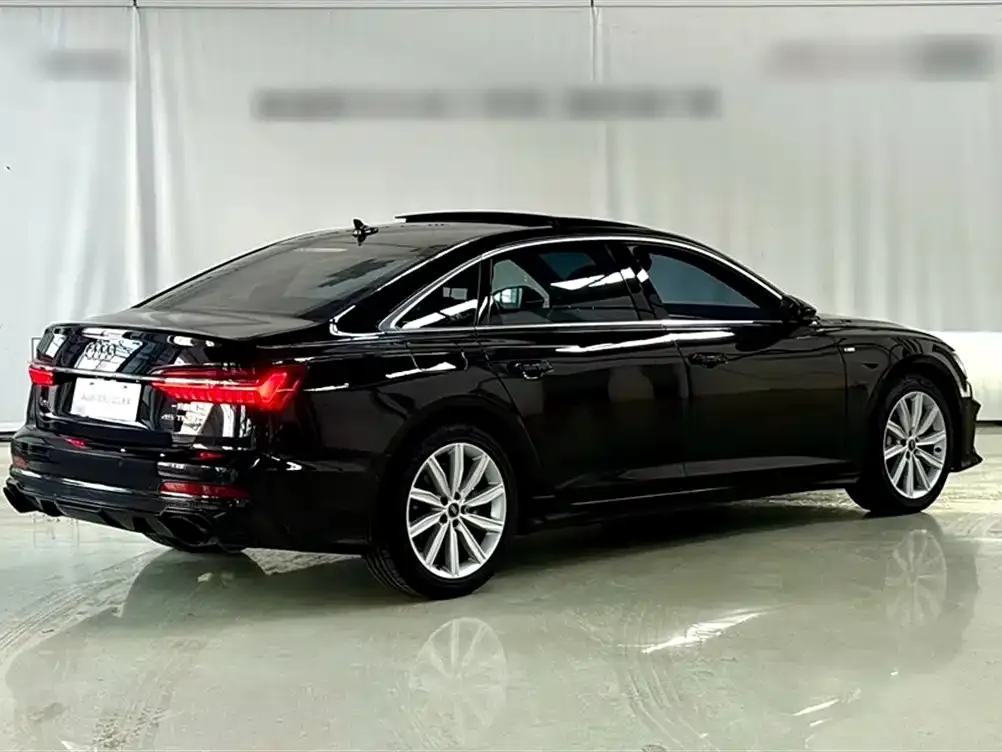 Audi A6L 2023 из CN, фото 10