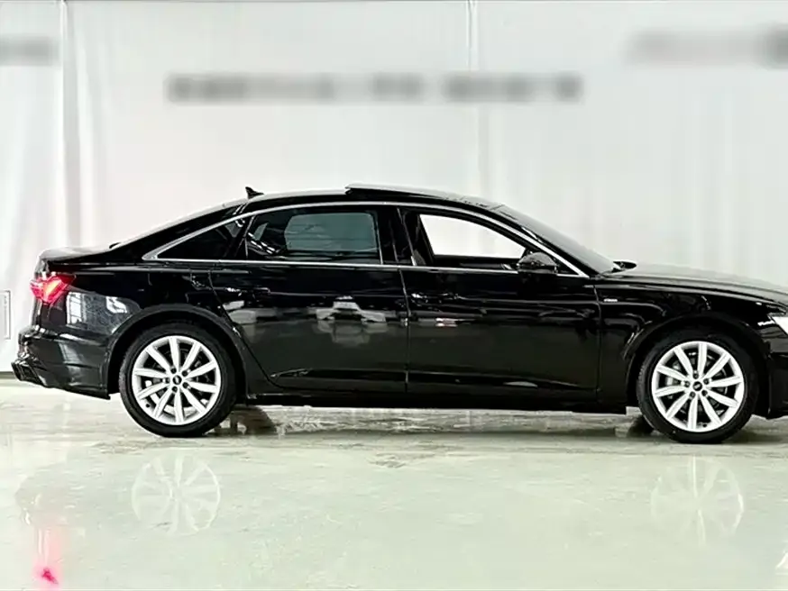 Audi A6L 2023 из CN, фото 9