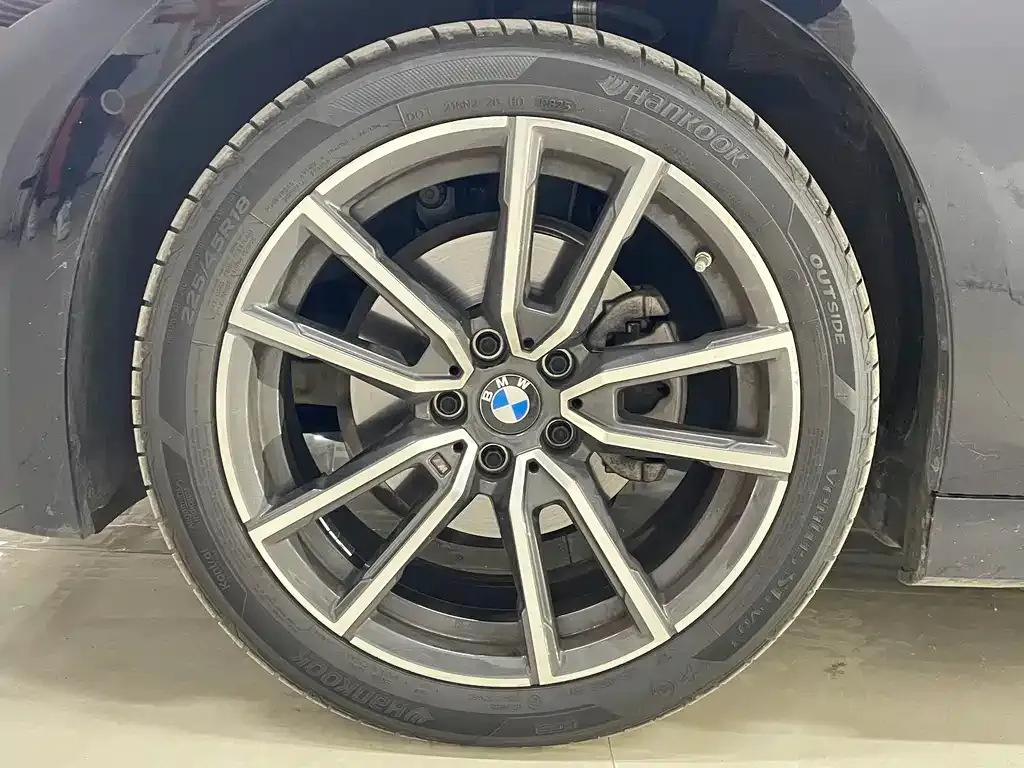BMW 3 Series 2025 из CN, фото 9