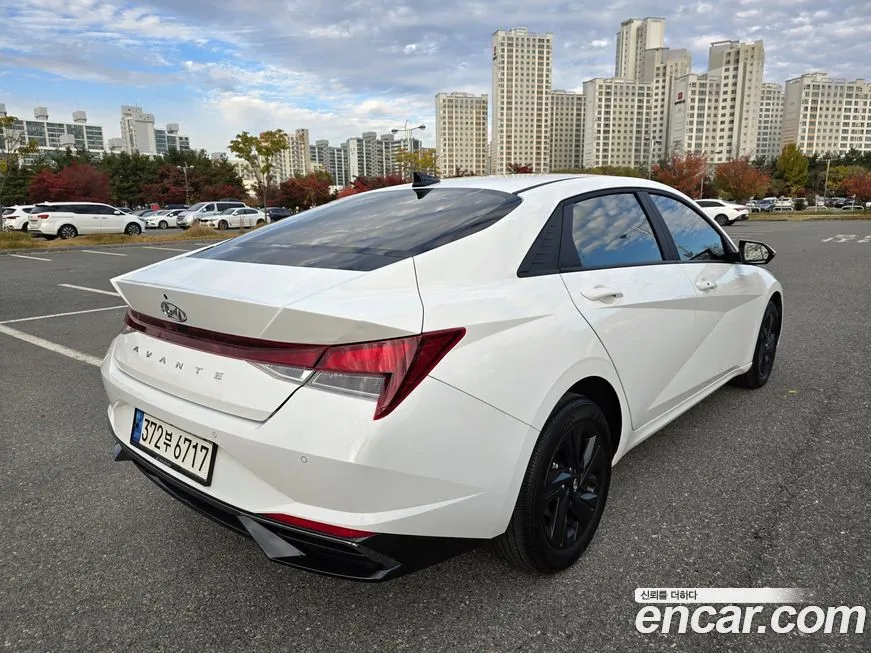Hyundai AVANTE — фото 2