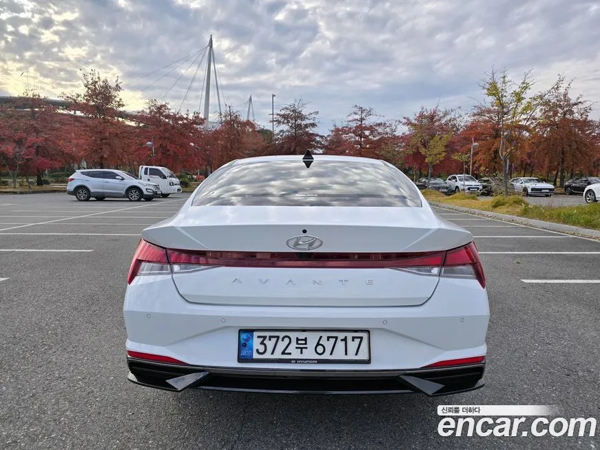Hyundai AVANTE — фото 4