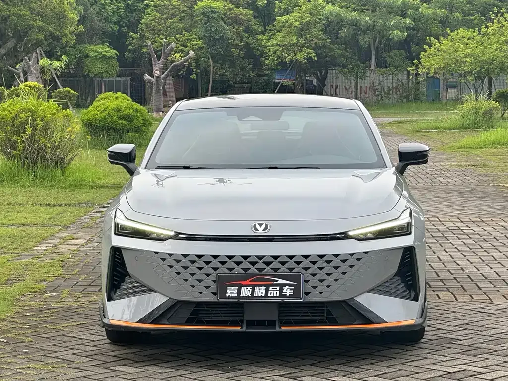 Changan UNI-V 2024 из CN, фото 2
