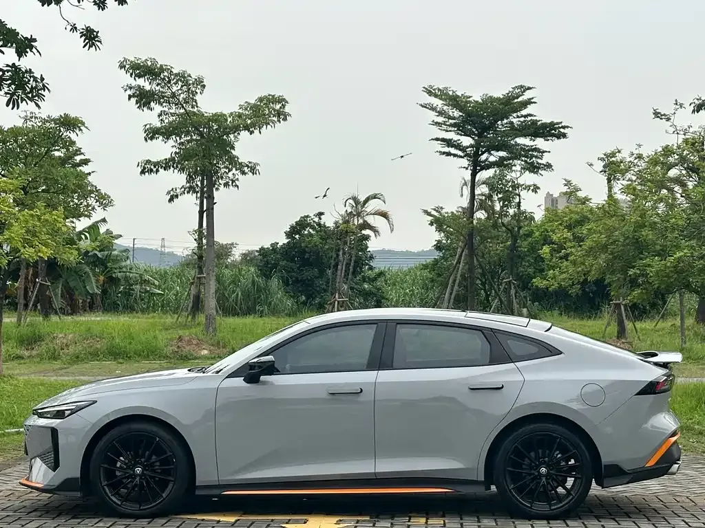 Changan UNI-V 2024 из CN, фото 4