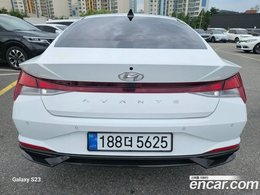 Hyundai AVANTE — фото 4