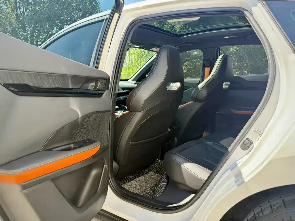 Changan UNI-V 2023 из CN, фото 8