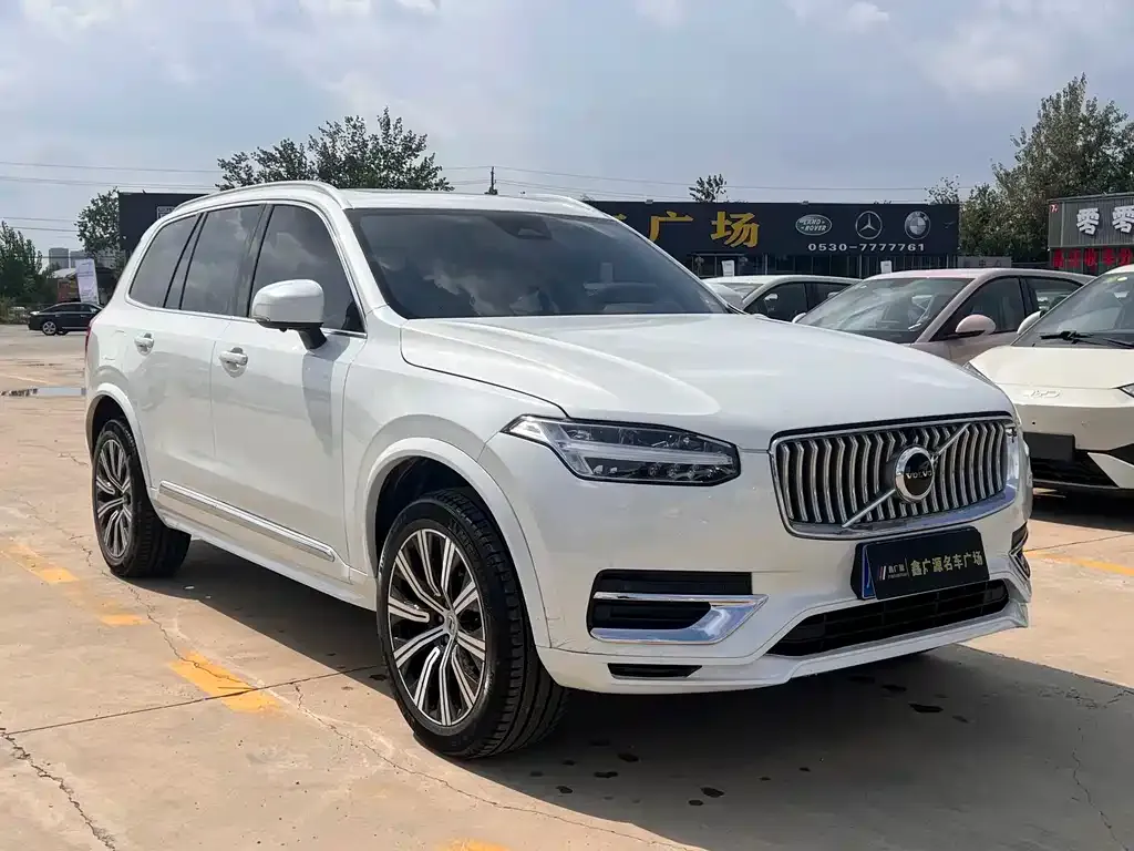 Volvo XC90 2023 из CN, фото 3