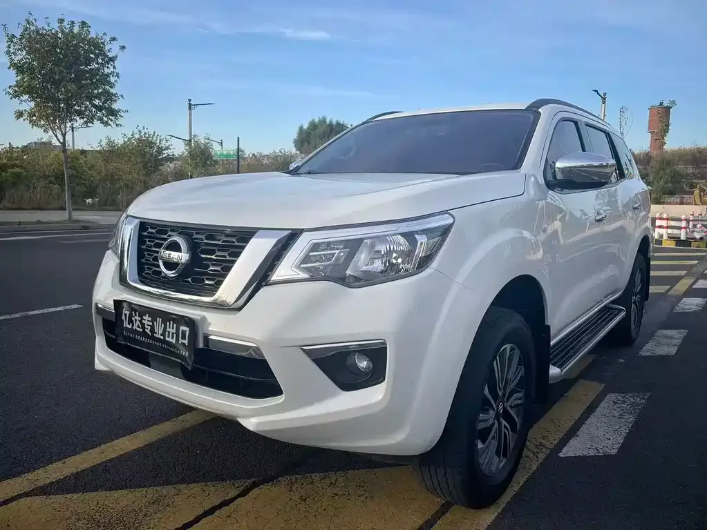 Nissan Terra — фото 1
