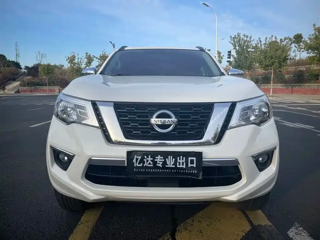 Nissan Terra — фото 2