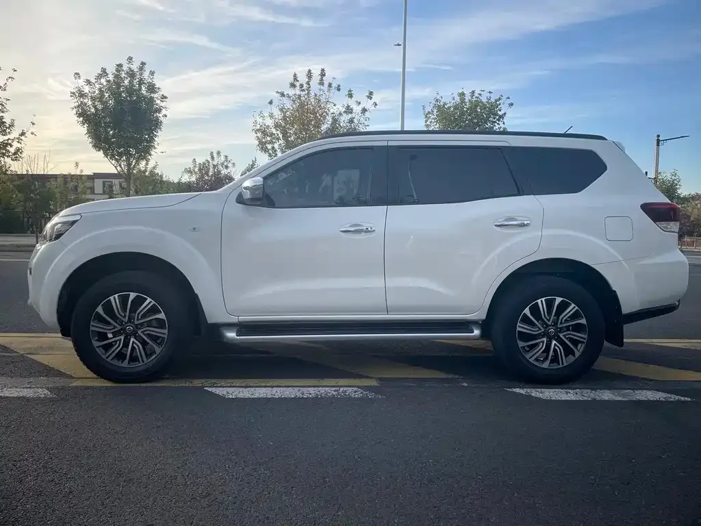 Nissan Terra — фото 7