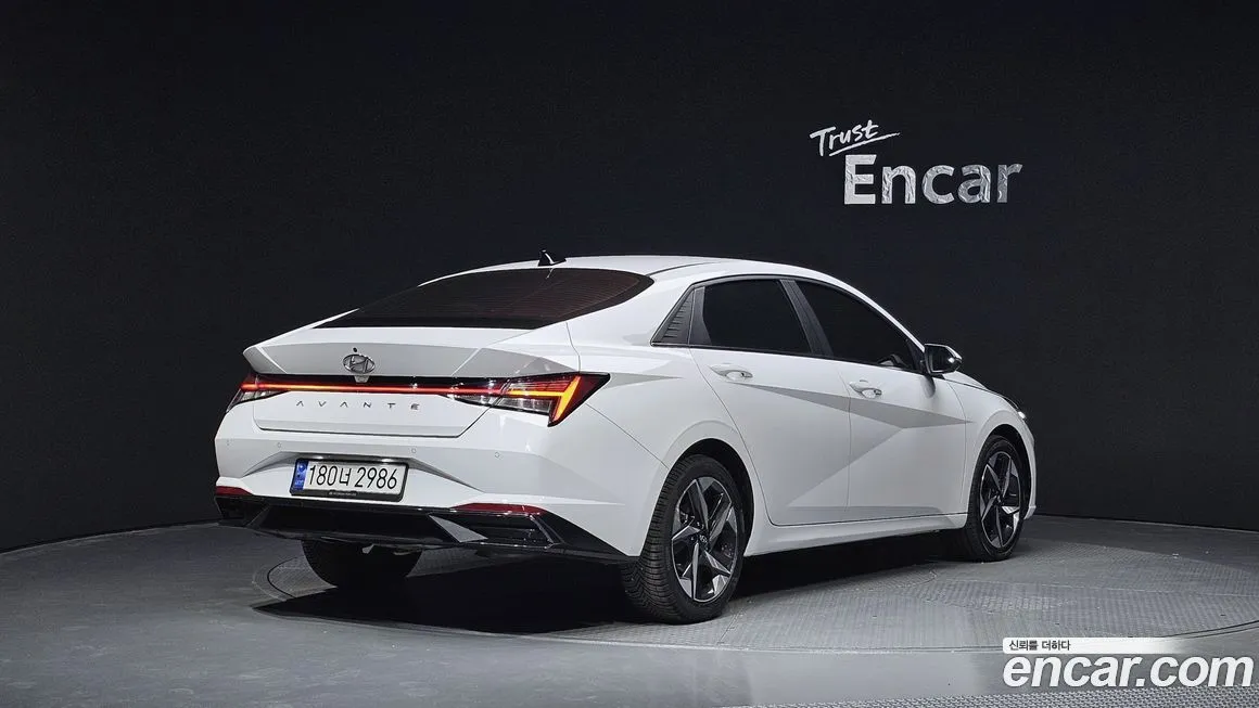 Hyundai AVANTE — фото 2