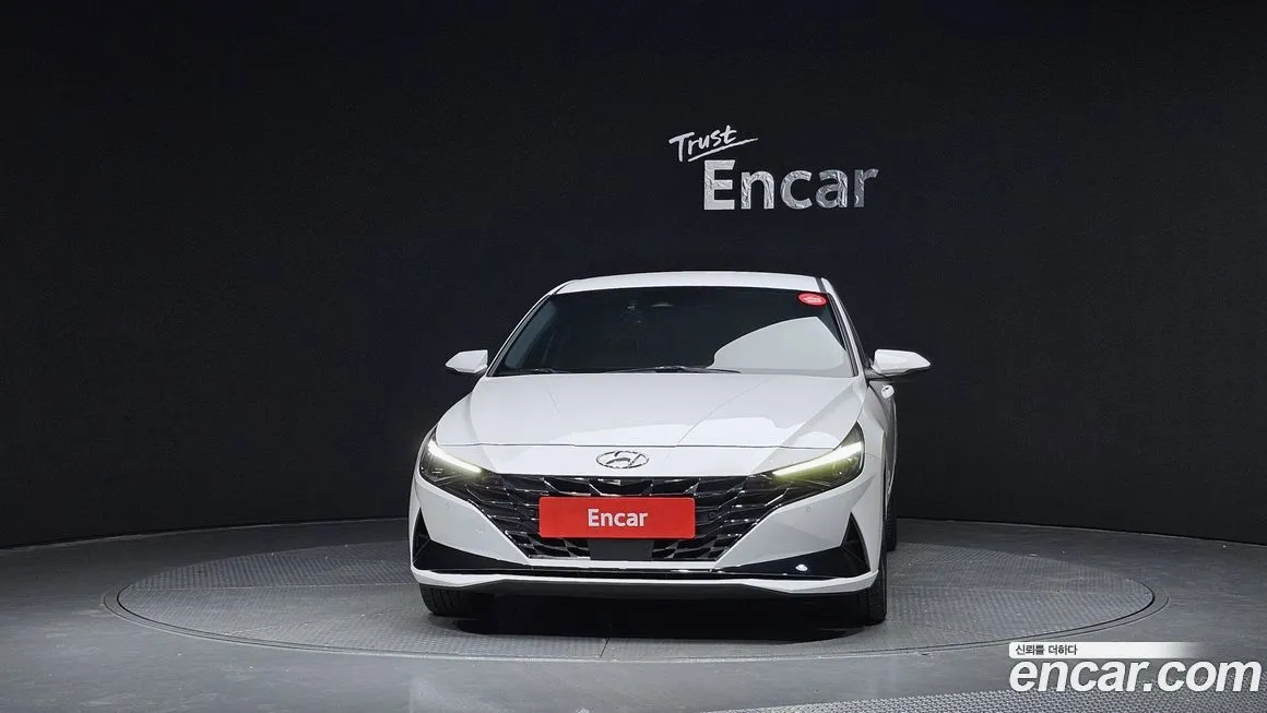 Hyundai AVANTE — фото 3