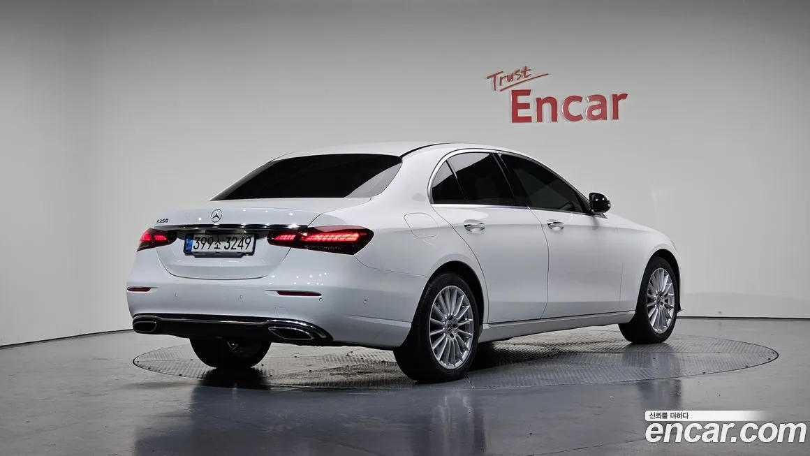 Mercedes-Benz E-Class 2021 из KR, фото 2