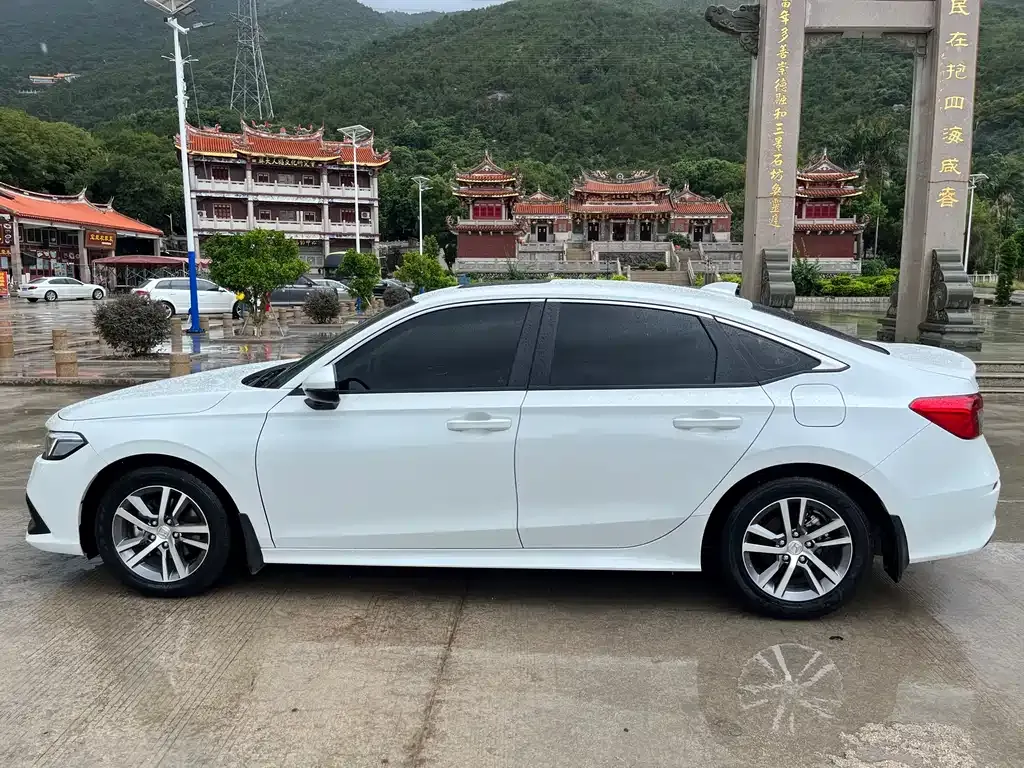 Honda Civic 2023 из CN, фото 10