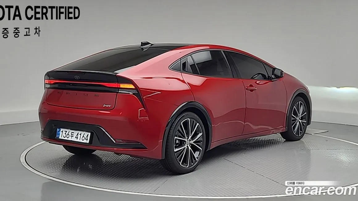 Toyota Prius — фото 2
