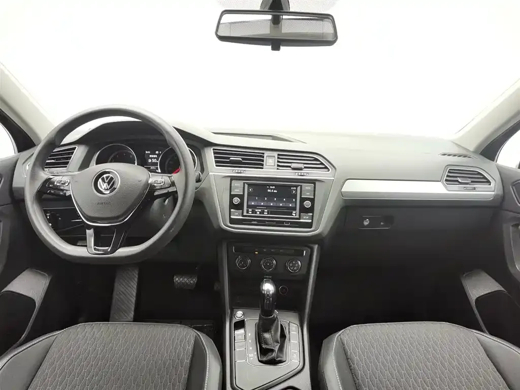 Volkswagen Tiguan L 2021 из CN, фото 5