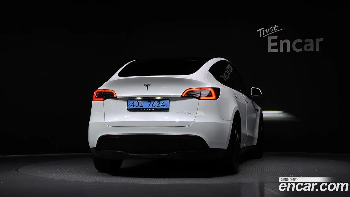 Tesla Model Y — фото 4