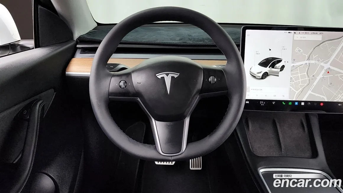 Tesla Model Y — фото 8