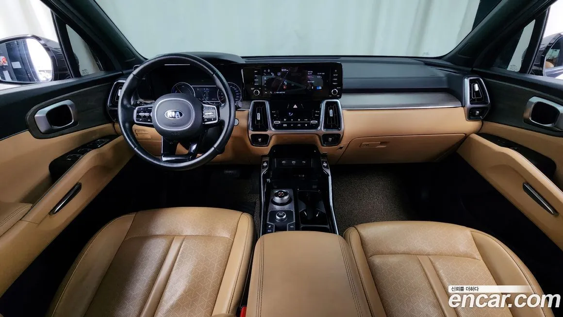 Kia Sorento — фото 7