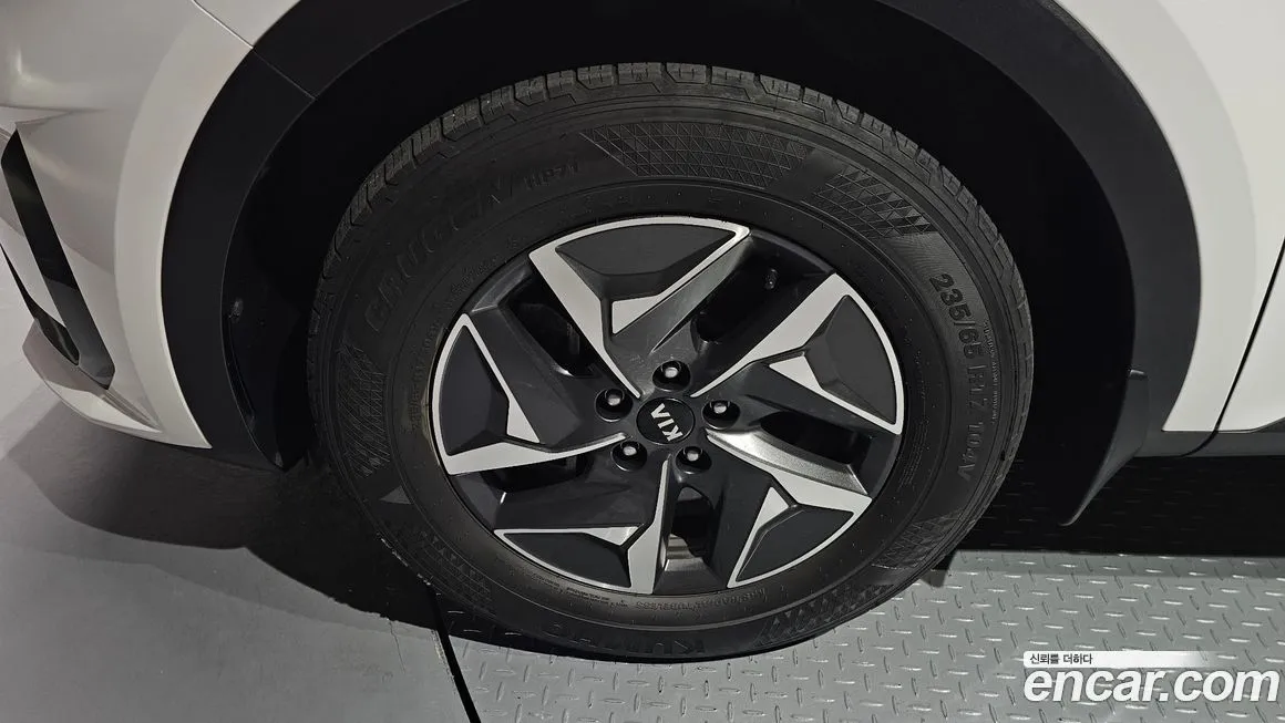Kia Sorento — фото 5