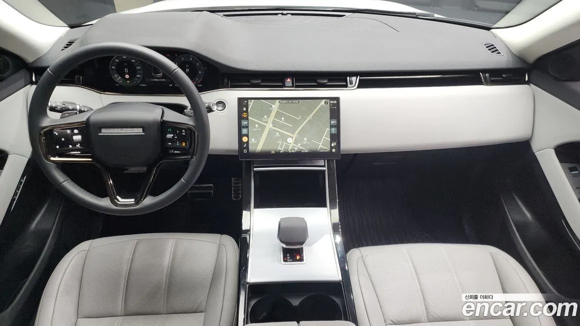 Land Rover Range Rover Evoque — фото 7