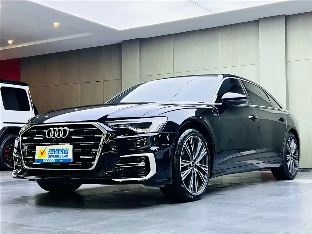 Audi A6L — фото 1
