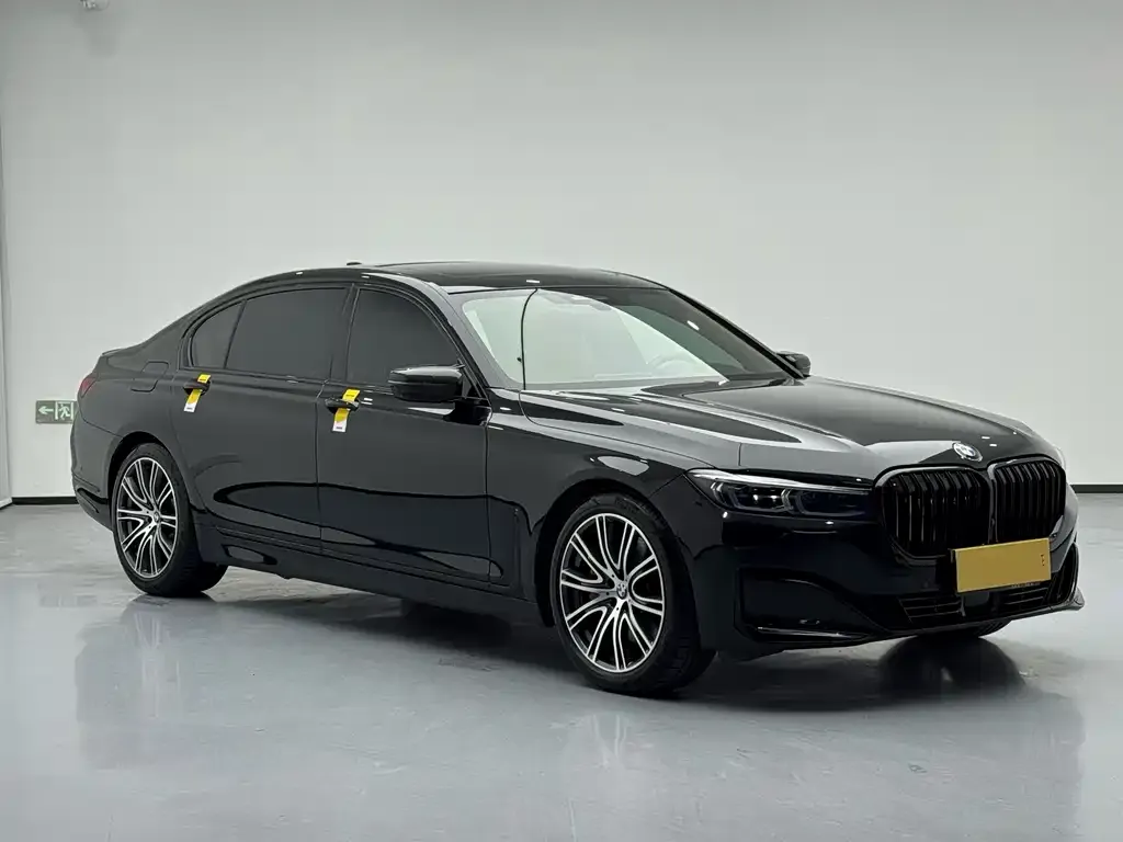 BMW 7 Series 2021 из CN, фото 3