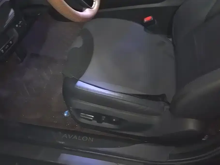 Toyota Avalon 2024 из CN, фото 9