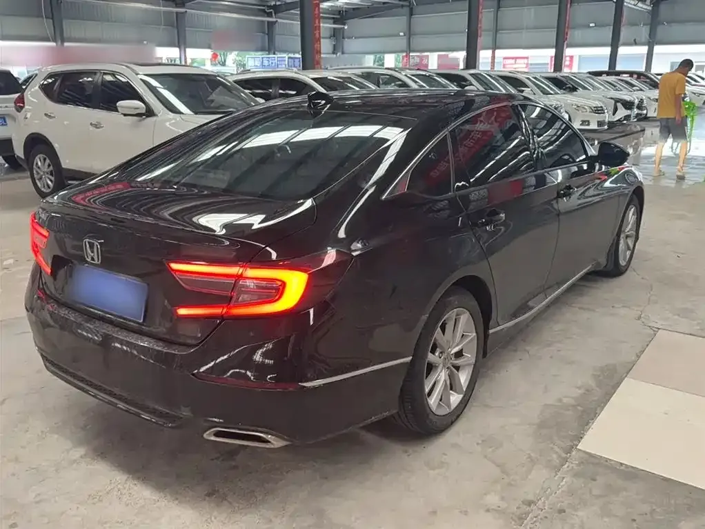 Honda Accord 2023 из CN, фото 5