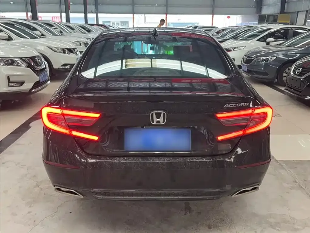Honda Accord 2023 из CN, фото 6