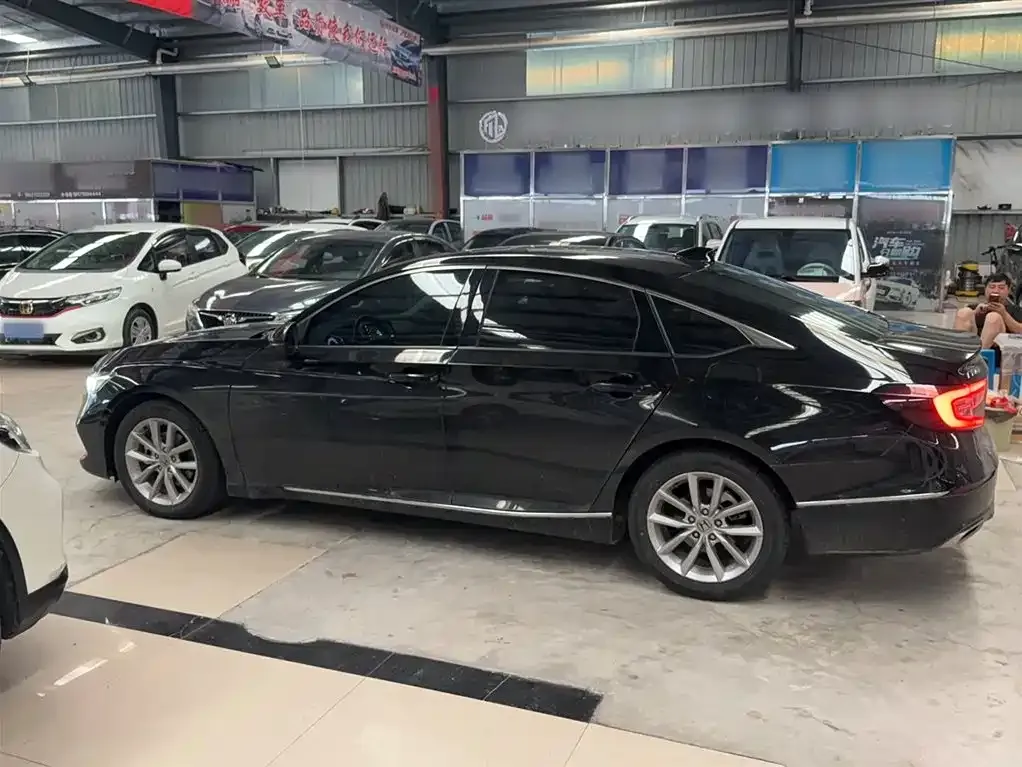 Honda Accord 2023 из CN, фото 7