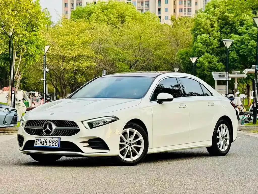 Mercedes-Benz A-Class — фото 1