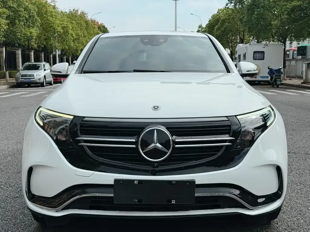 Mercedes-Benz EQC 2024 из CN, фото 2