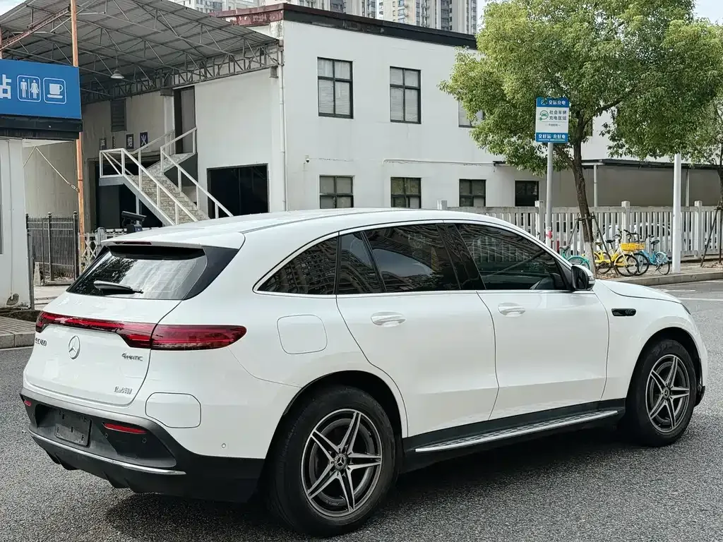 Mercedes-Benz EQC 2024 из CN, фото 7