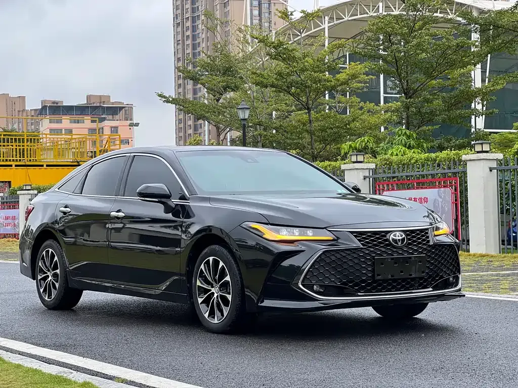 Toyota Avalon 2022 из CN, фото 2