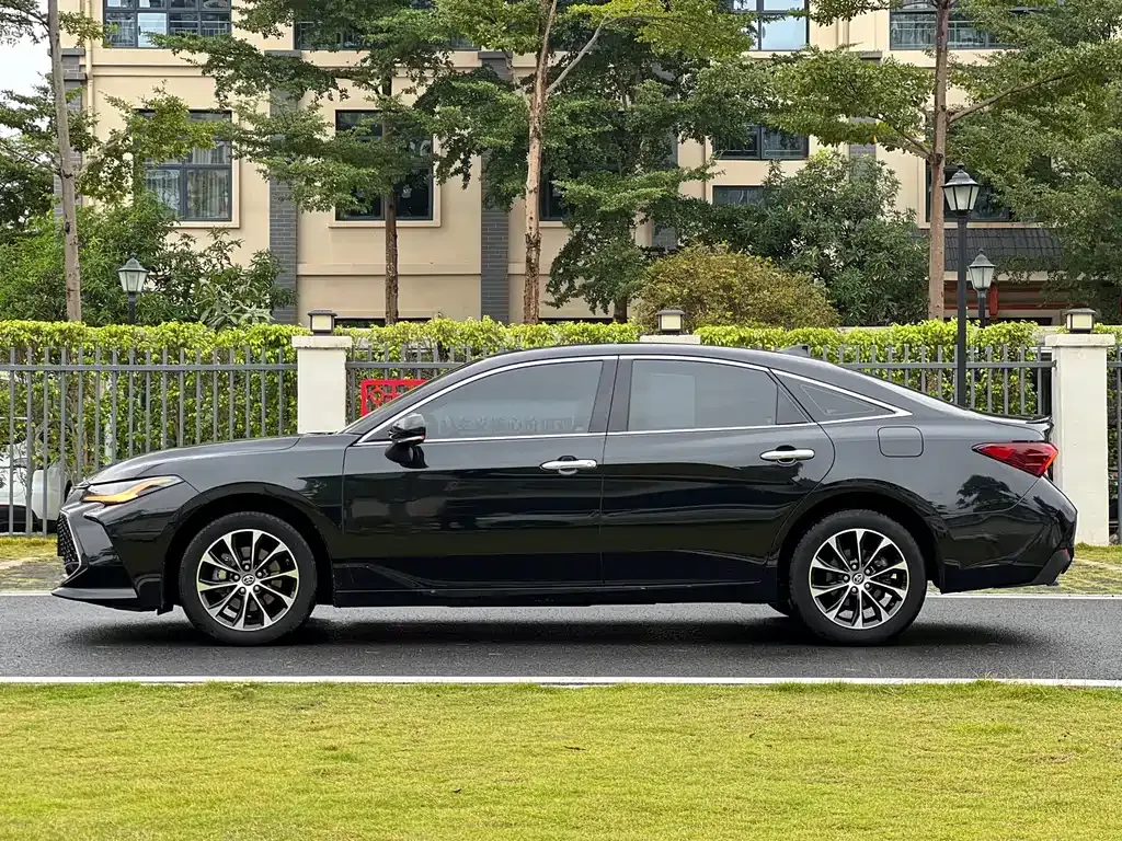 Toyota Avalon 2022 из CN, фото 7