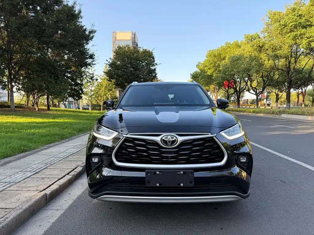 Toyota Highlander 2024 из CN, фото 2