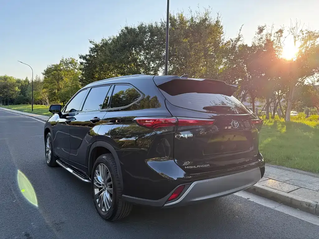 Toyota Highlander 2024 из CN, фото 9