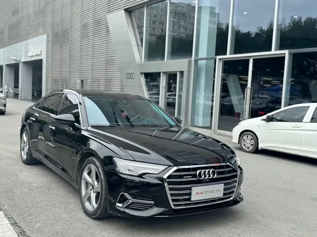 Audi A6L 2023 из CN, фото 3