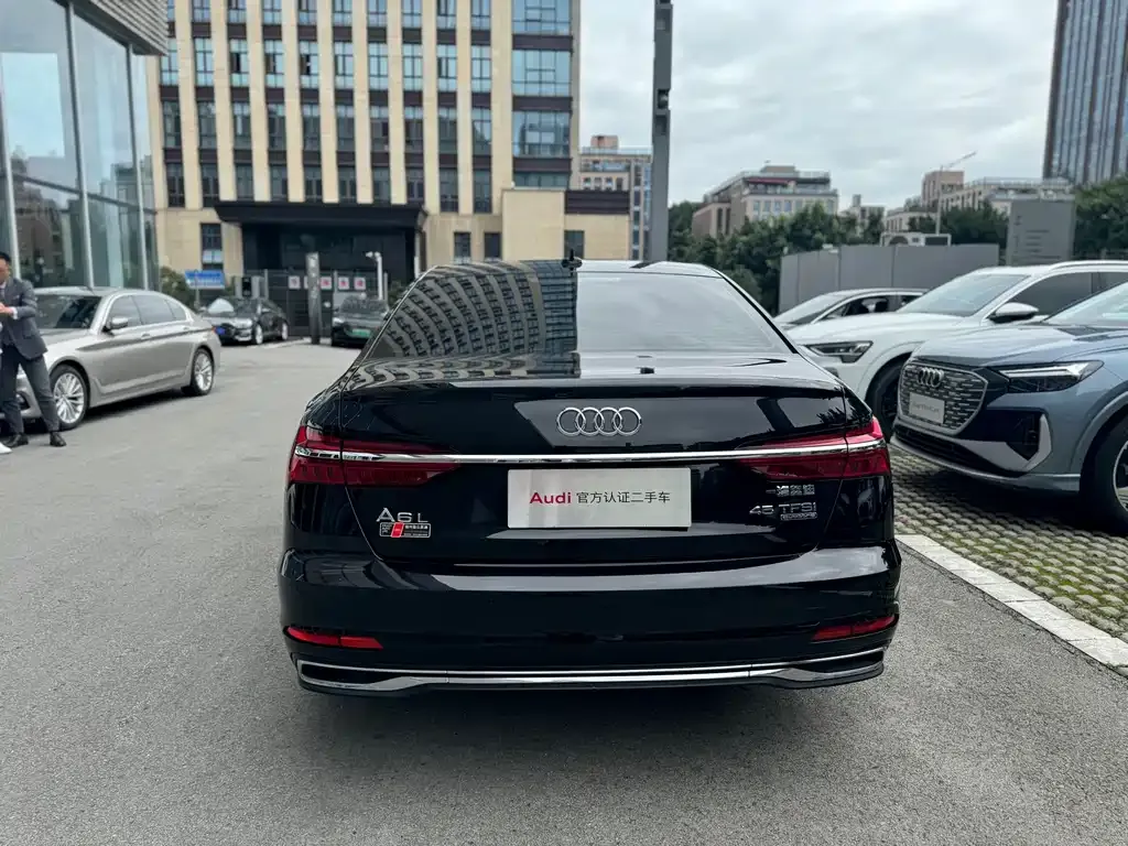 Audi A6L 2023 из CN, фото 6