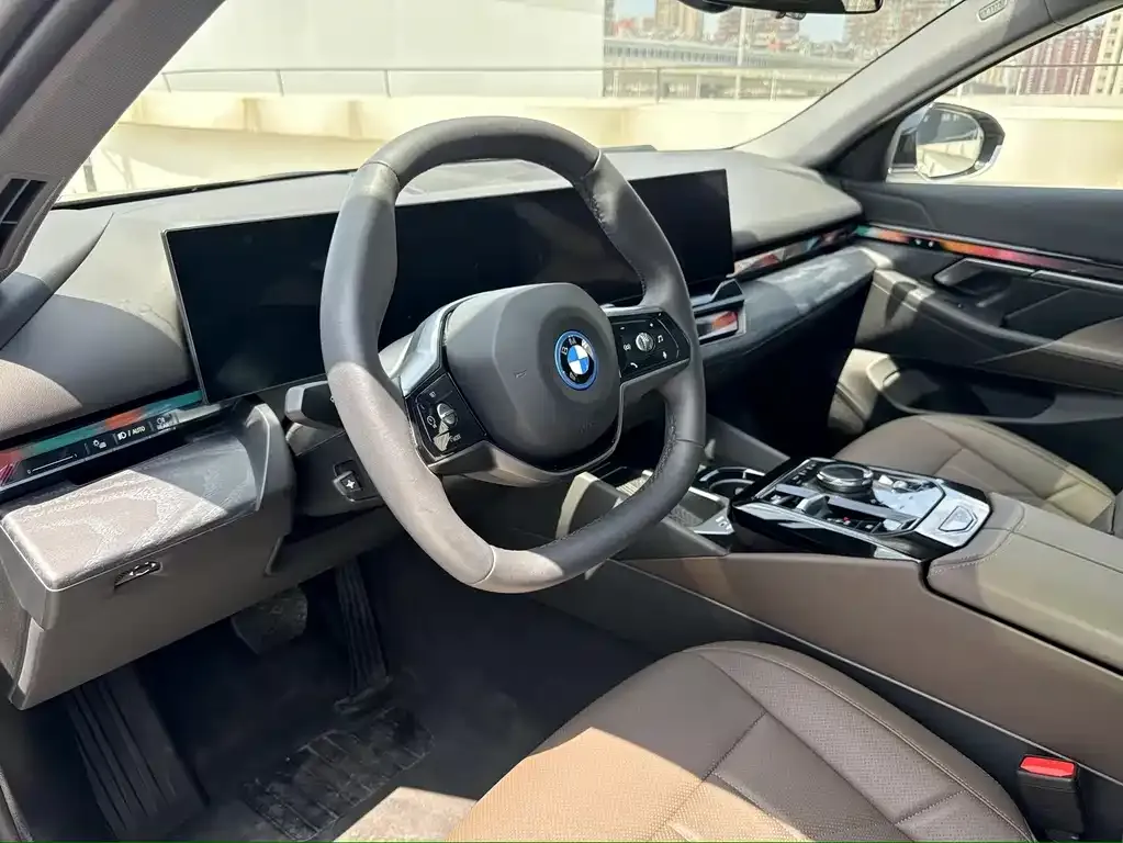 BMW i5 2024 из CN, фото 10