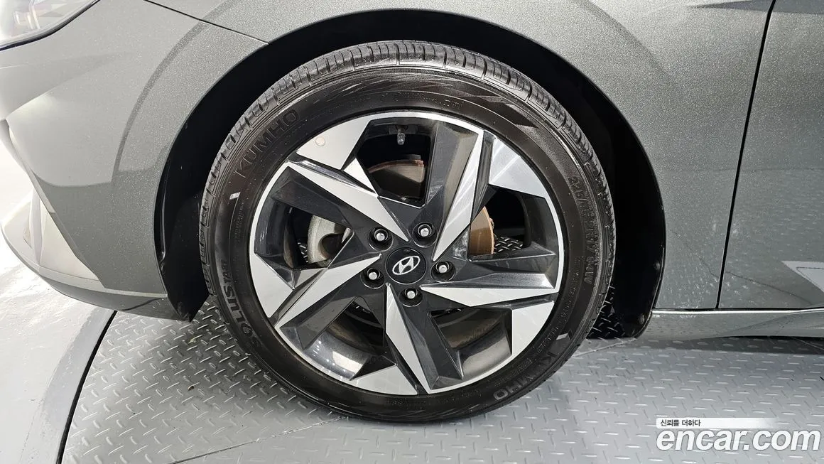 Hyundai AVANTE — фото 5