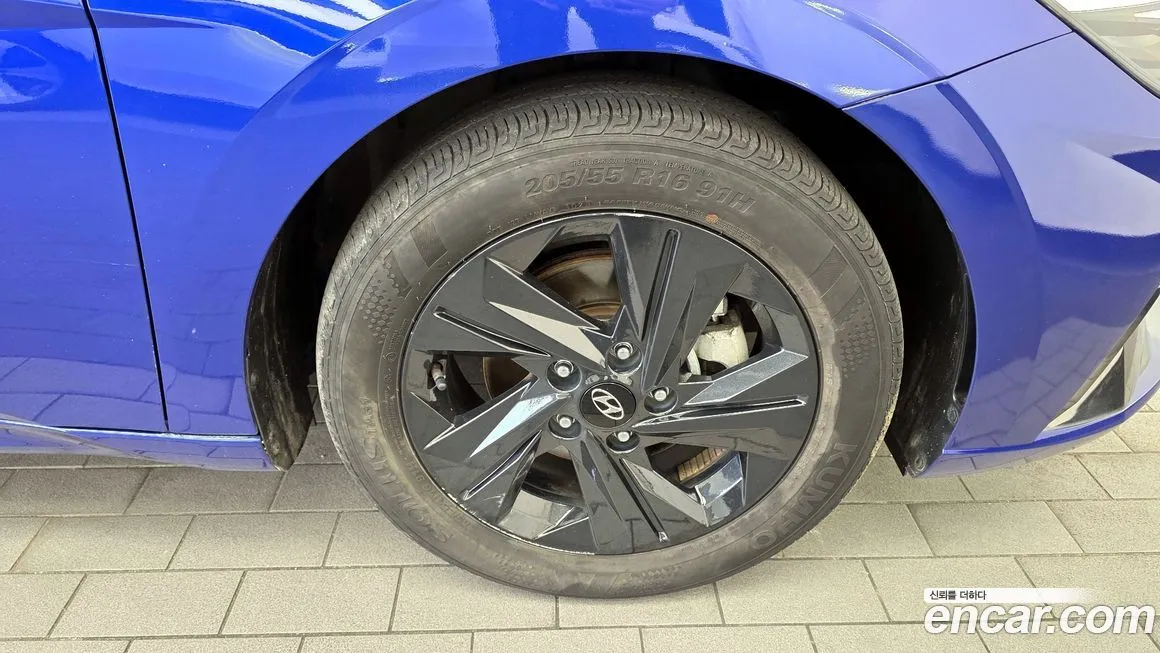 Hyundai AVANTE — фото 5