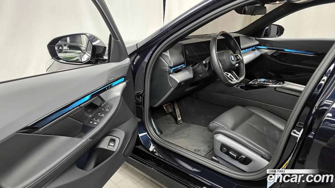 BMW i5 — фото 10