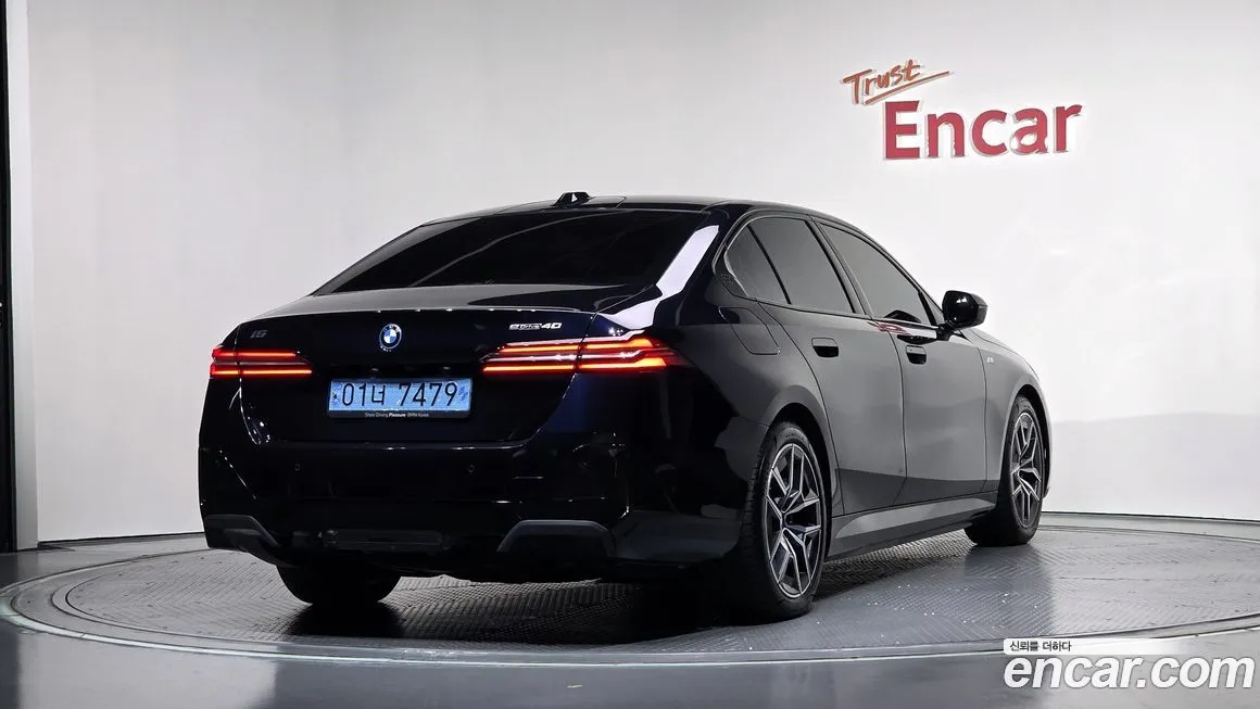 BMW i5 — фото 2