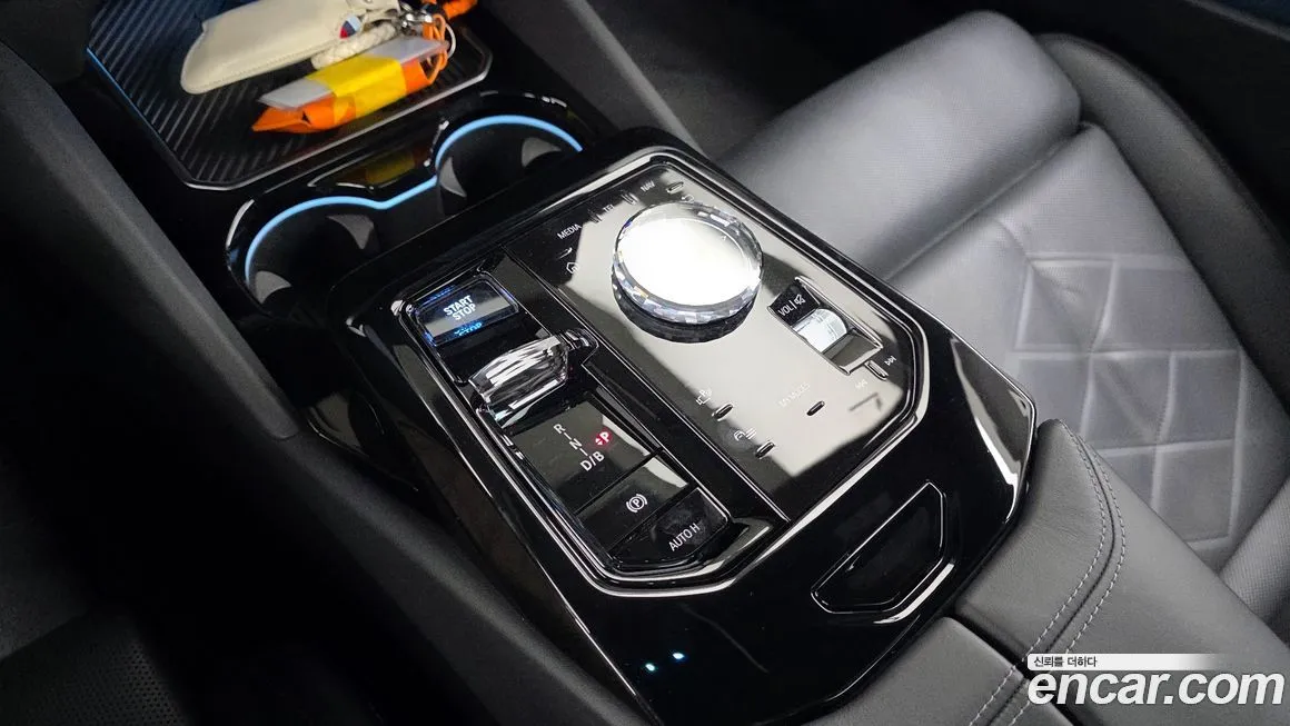 BMW i5 — фото 9