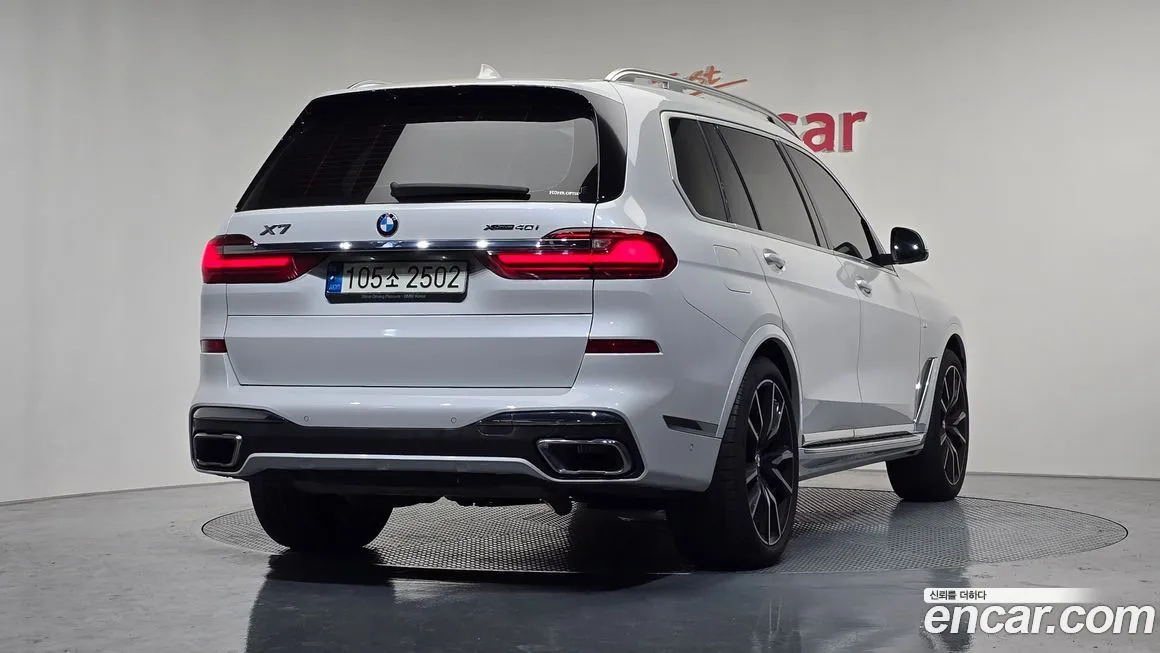 BMW X7 — фото 2
