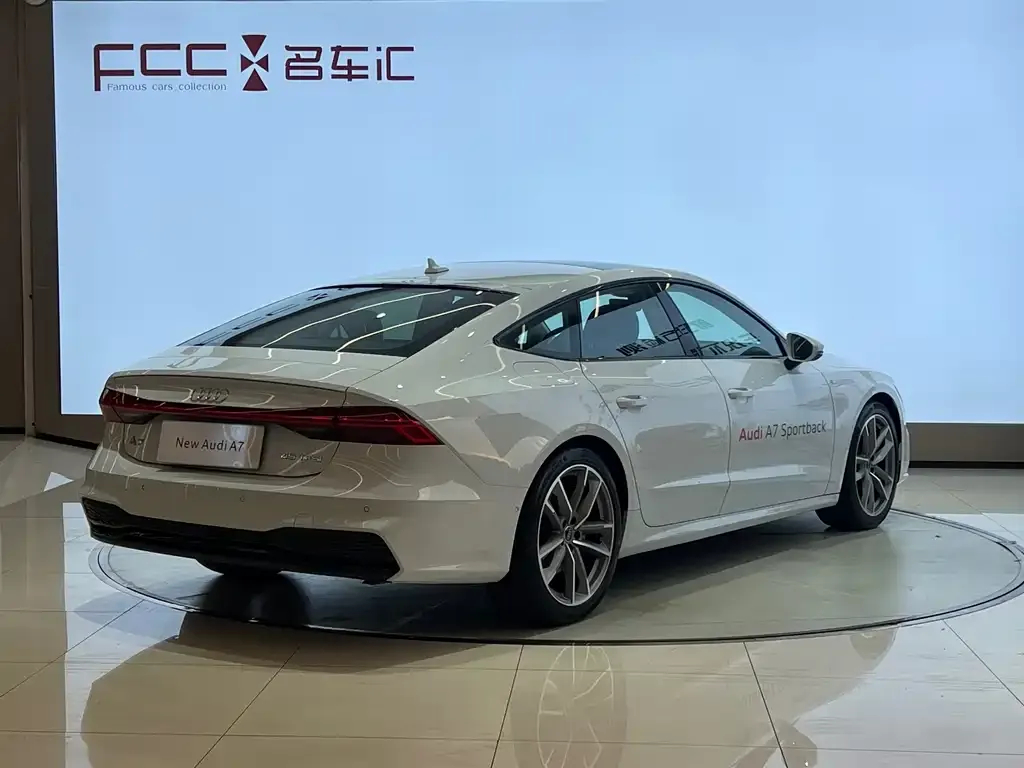 Audi A7 2024 из CN, фото 4